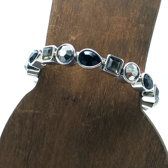 Black and Gray Crystal Stackable Silver-tone Bracelet Magnetic Clasp - Picture 9 of 11